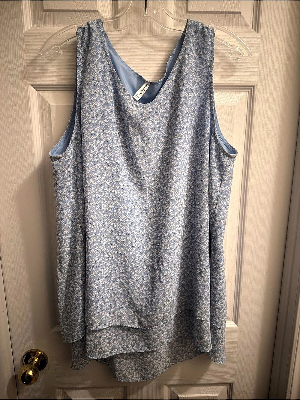 Jouica Floral Tank Top in Blue & White Size 2XL Like New